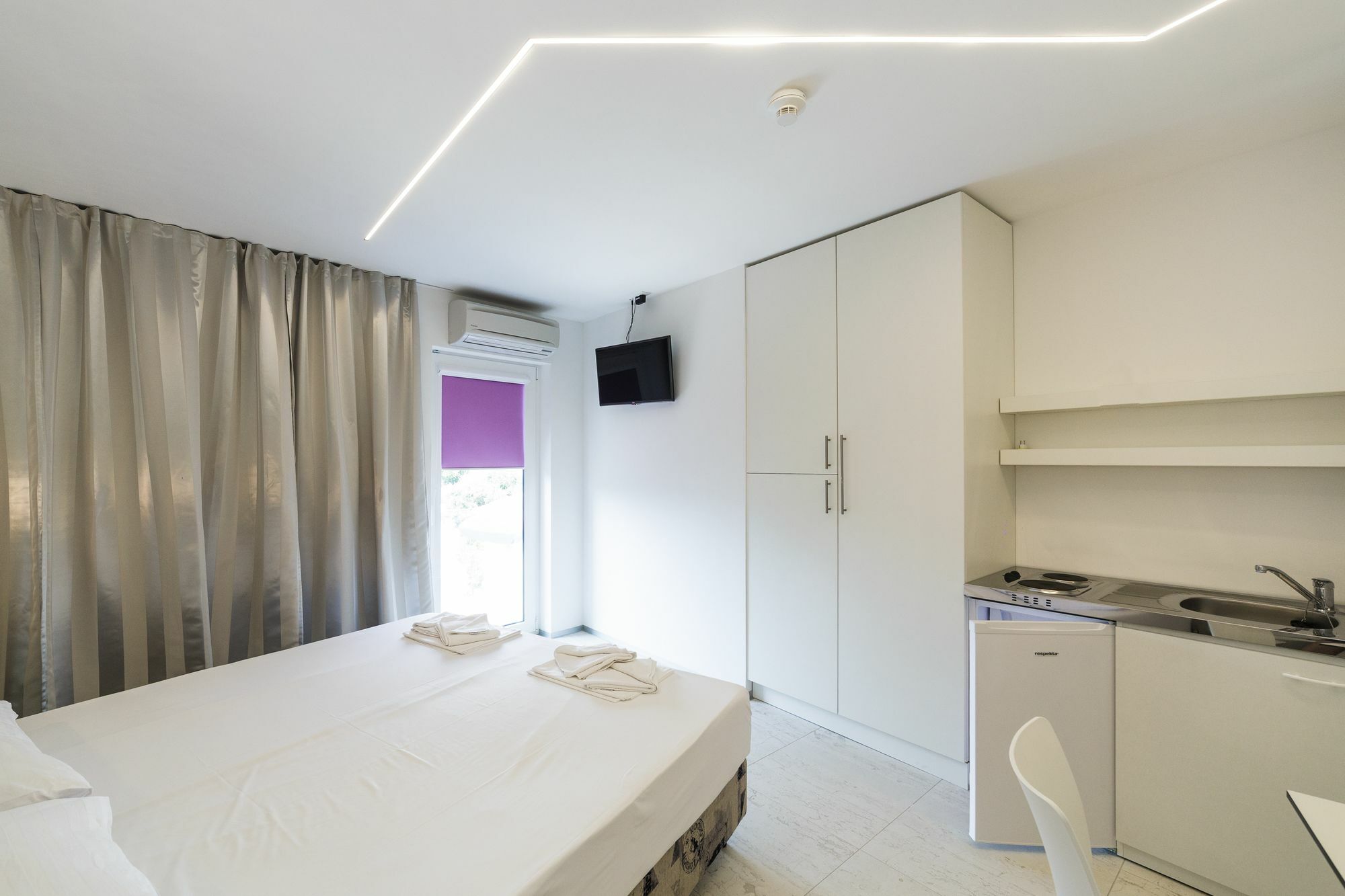 Hotel Pansion Sretno Pasko Sunce Novalja Exterior photo